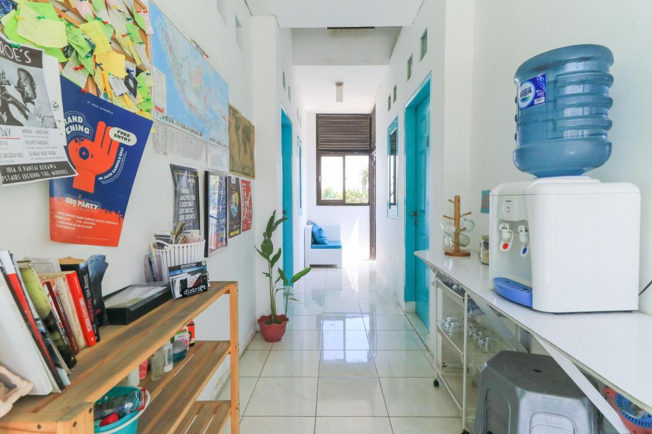 The Ruum Hostel Canggu Exterior photo
