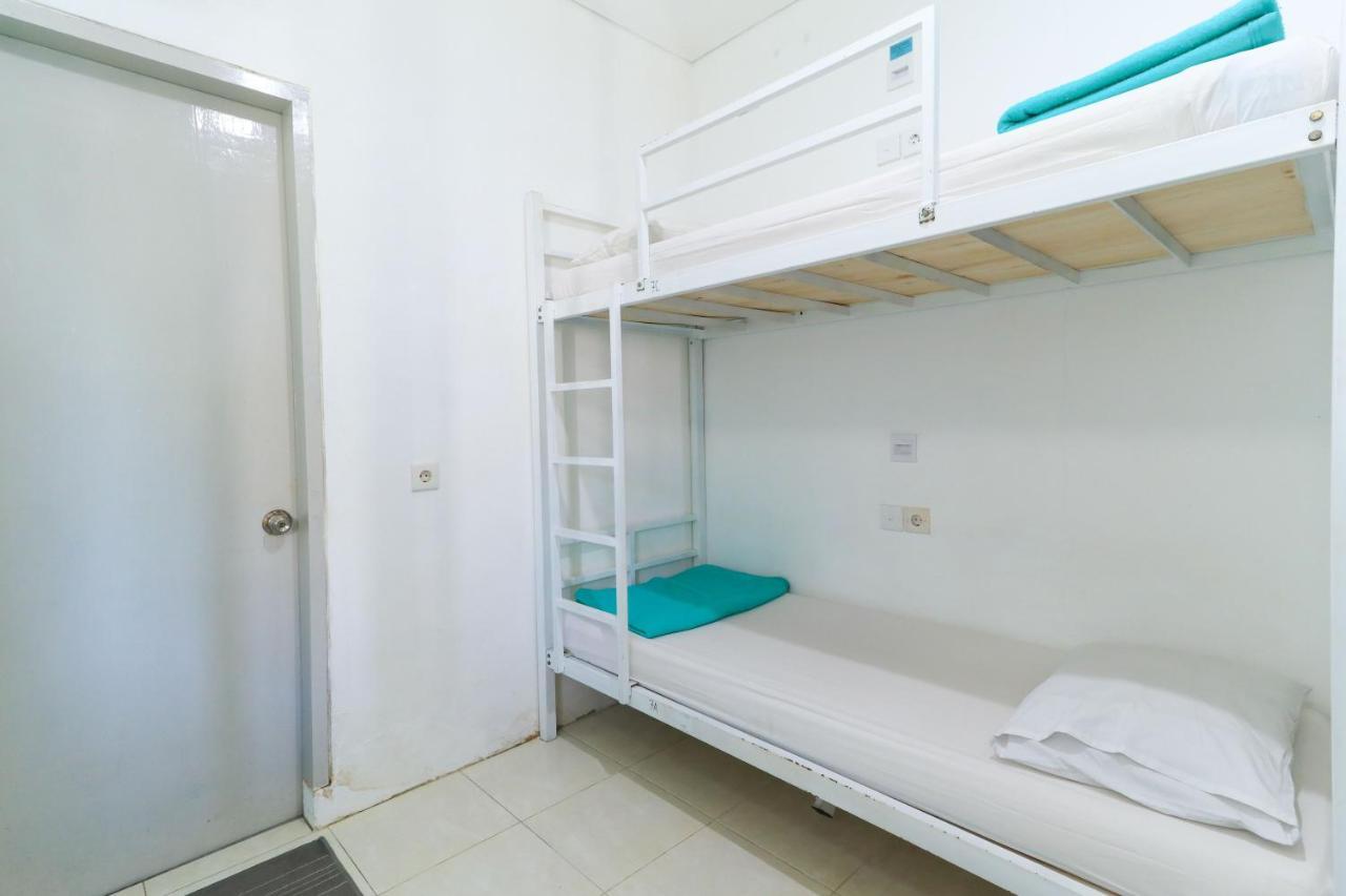 The Ruum Hostel Canggu Exterior photo